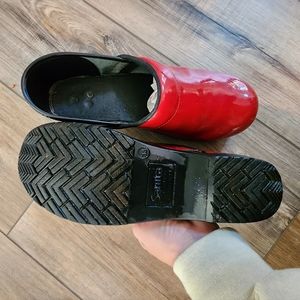 Sanita Clogs size 8 (38)